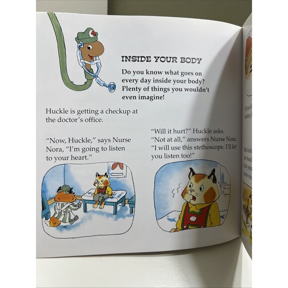 Helicopters and Other Fun Things - Richard Scarry 1998 - Picture 7 of 7